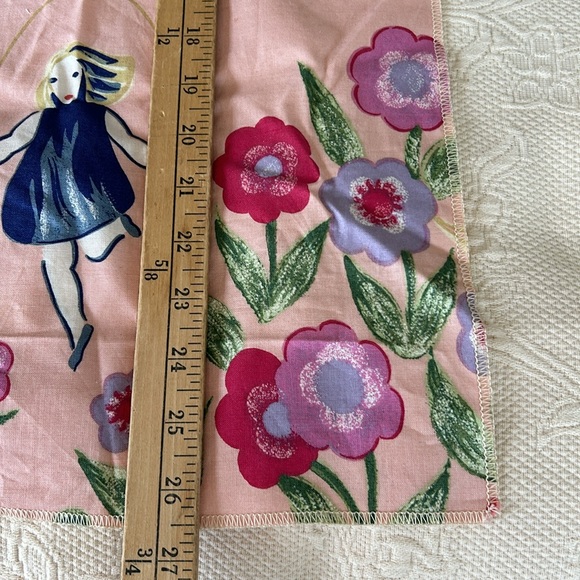 Clarence House unused fabric and matching wallpaper, pale pink, “Dix Sur Dix” - Picture 3 of 8